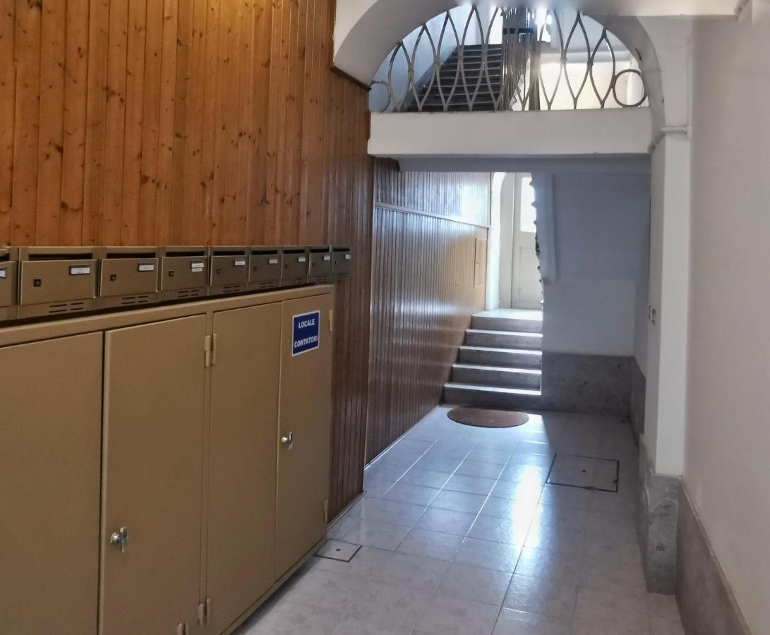 Monte 21 - San Giusto Appartement Triëst Buitenkant foto